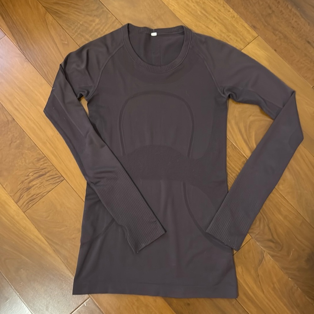 Lululemon swiftly tech long sleeve